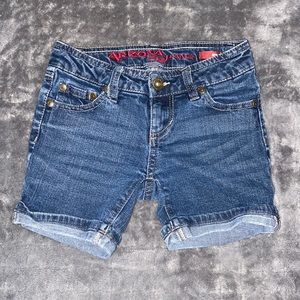 Kids size 7R Arizona jean shorts